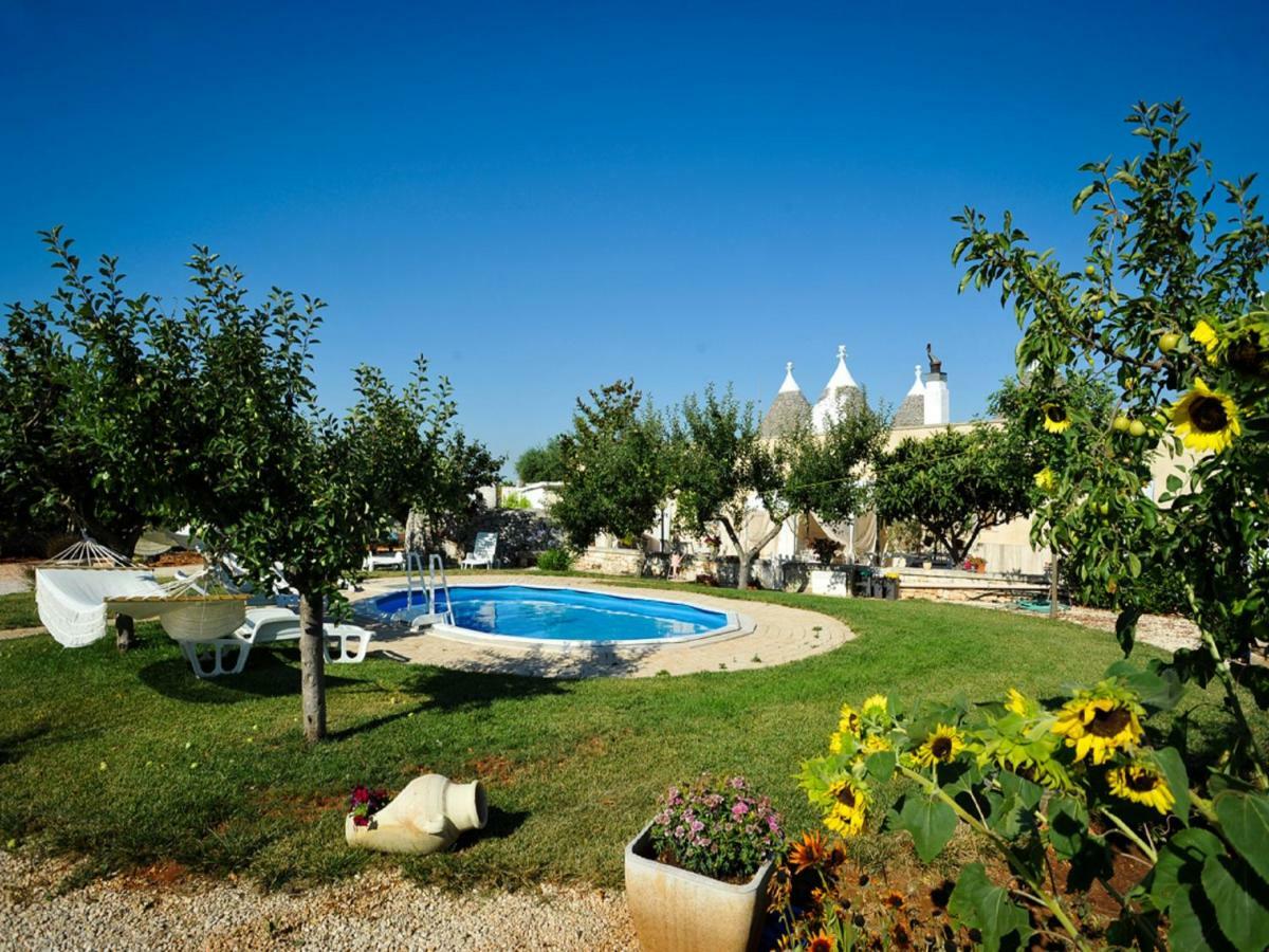 Trulli Di Nonna Palma Villa Locorotondo Bagian luar foto