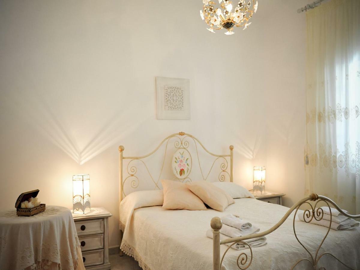 Trulli Di Nonna Palma Villa Locorotondo Bagian luar foto