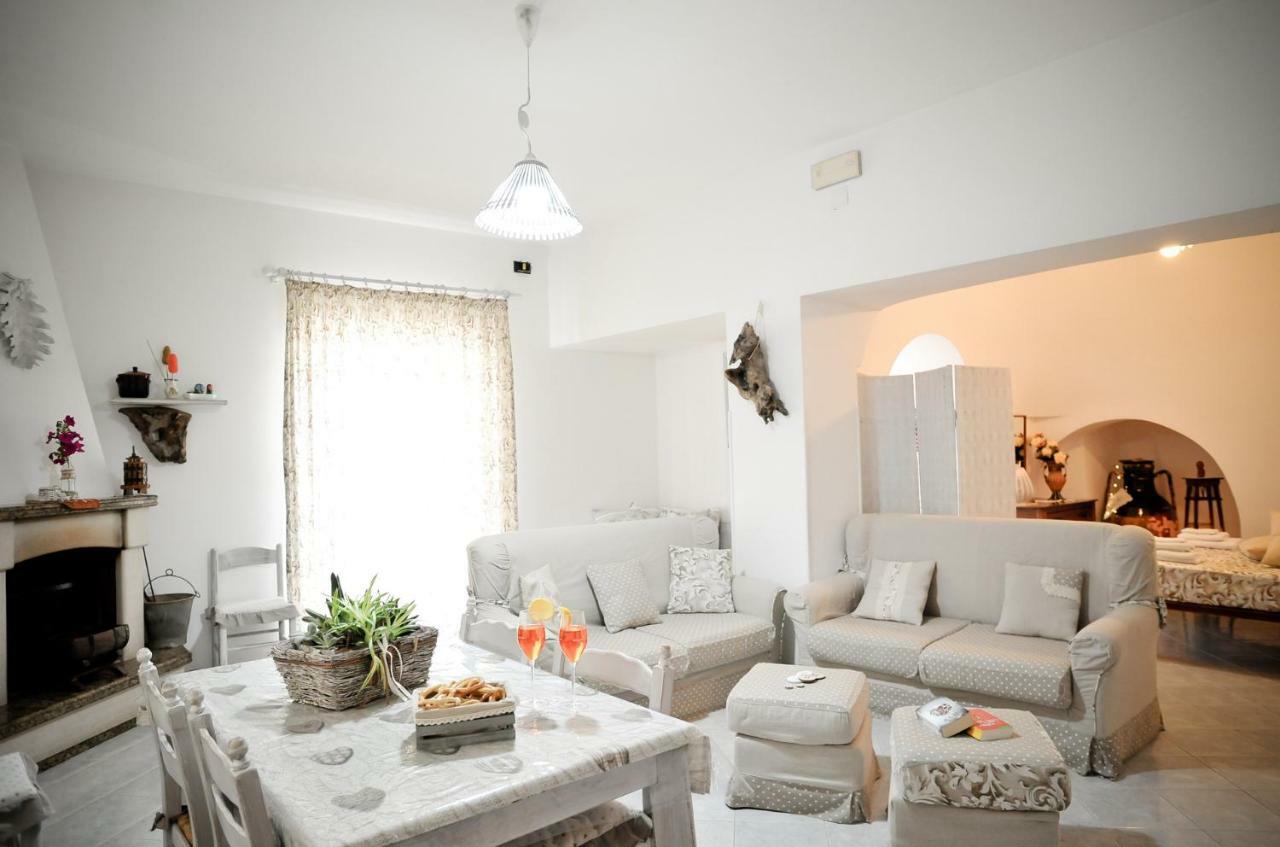 Trulli Di Nonna Palma Villa Locorotondo Bagian luar foto